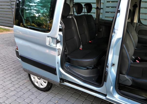Peugeot Partner cena 8900 przebieg: 383592, rok produkcji 2007 z Pabianice małe 154